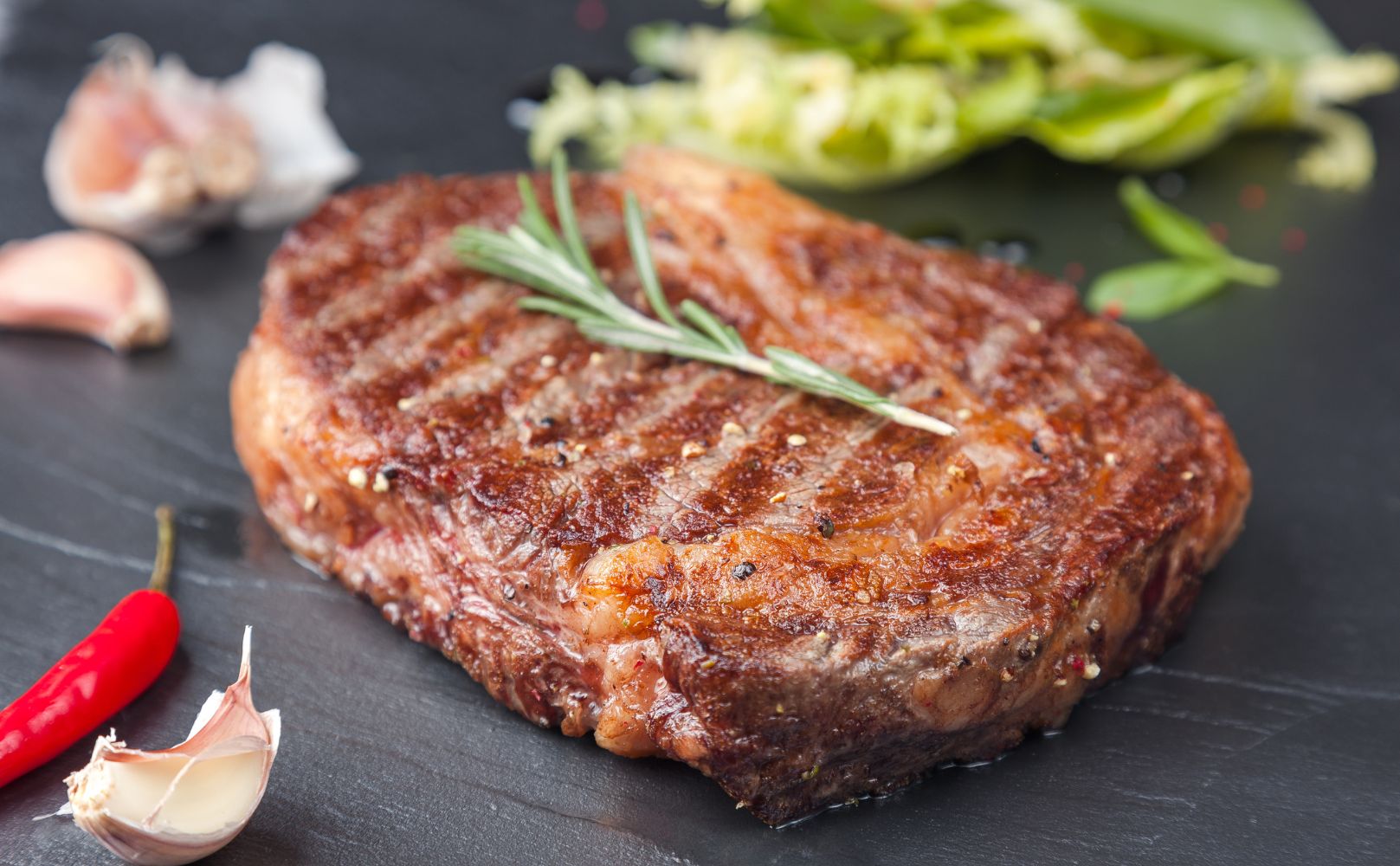 Rib Eye Steak mit Rosmarin